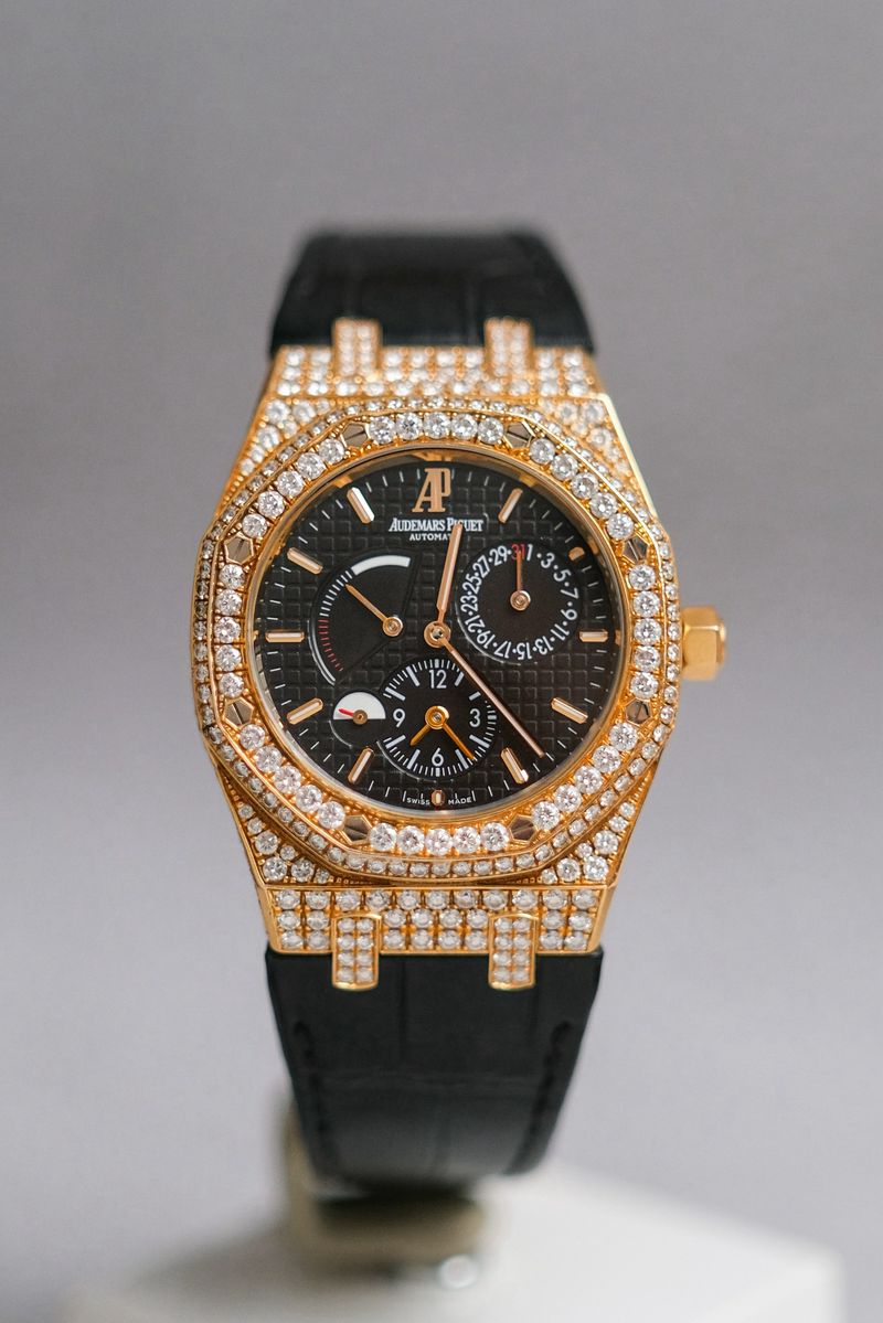 ร้านนาฬิกา Audemars Piguet Royal Oak Dual Time Rose Gold Full Diamond 26120OR