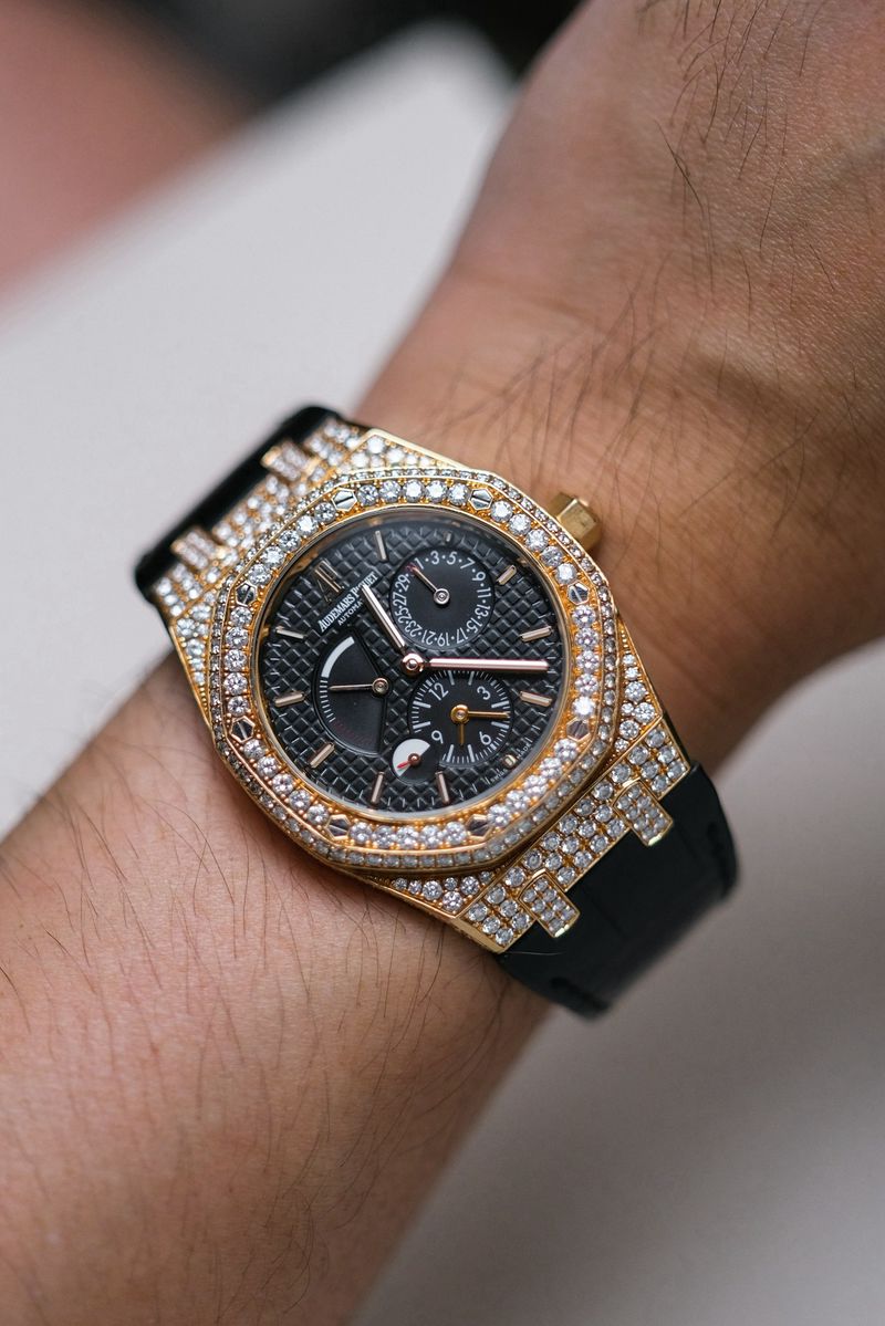 ขายนาฬิกา Audemars Piguet Royal Oak Dual Time Rose Gold Full Diamond 26120OR