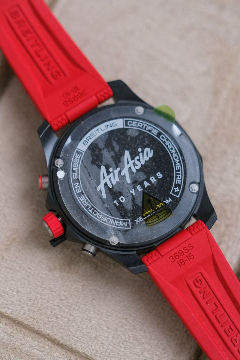 BREITLING ENDURANCE PRO 38 mm Air Asia Edition (4)