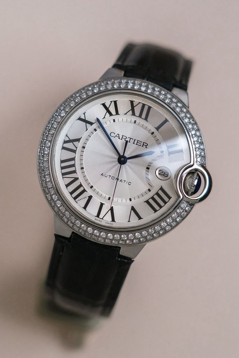 ซื้อ Cartier Ballon Bleu 42 Diamond