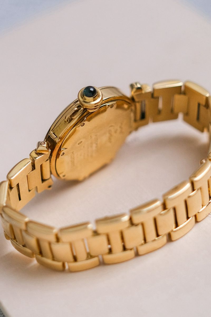 รับซื้อมือสอง Cartier Pasha Yellow Gold Automatic W30134H9