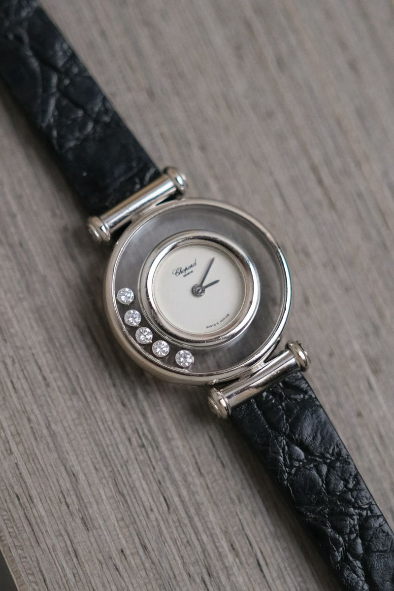 รับซื้อนาฬิกา Chopard Happy Diamonds 18K White Gold