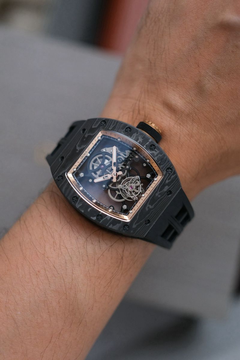 รับซื้อนาฬิกา CronusArt Prestige Carbon Fiber Tourbillon Black Gold