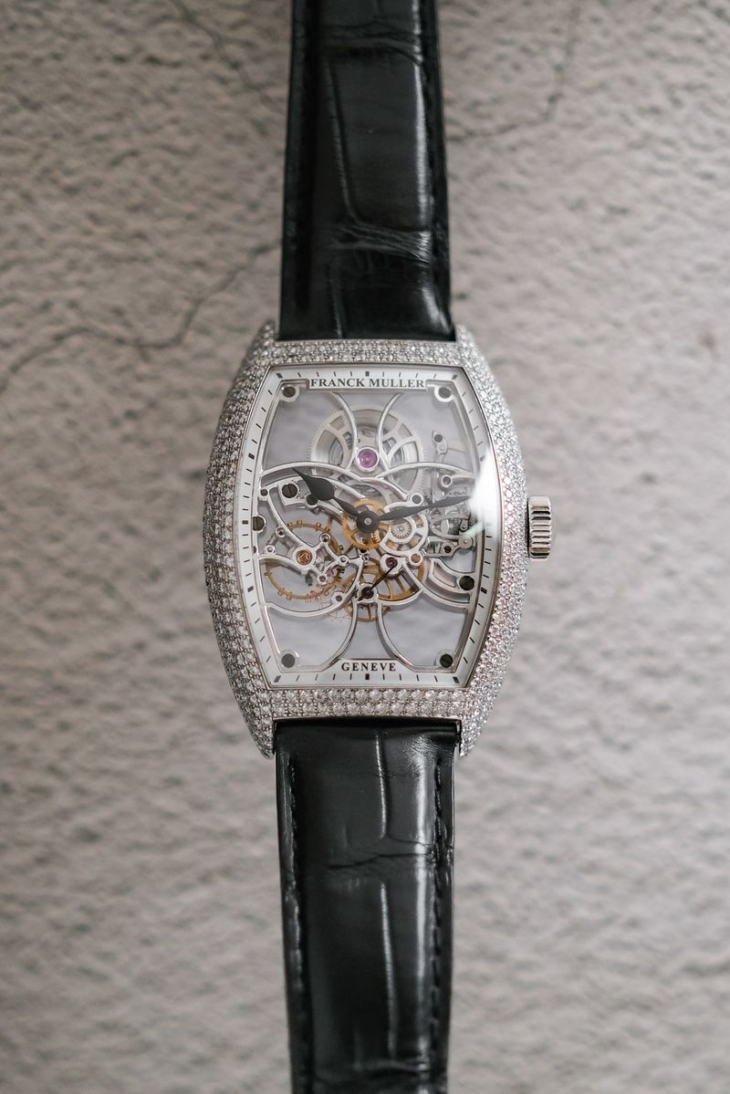รับซื้อนาฬิกา Franck Muller Cintrée Curvex Skeleton Diamond (8880 B S6 SQT D)