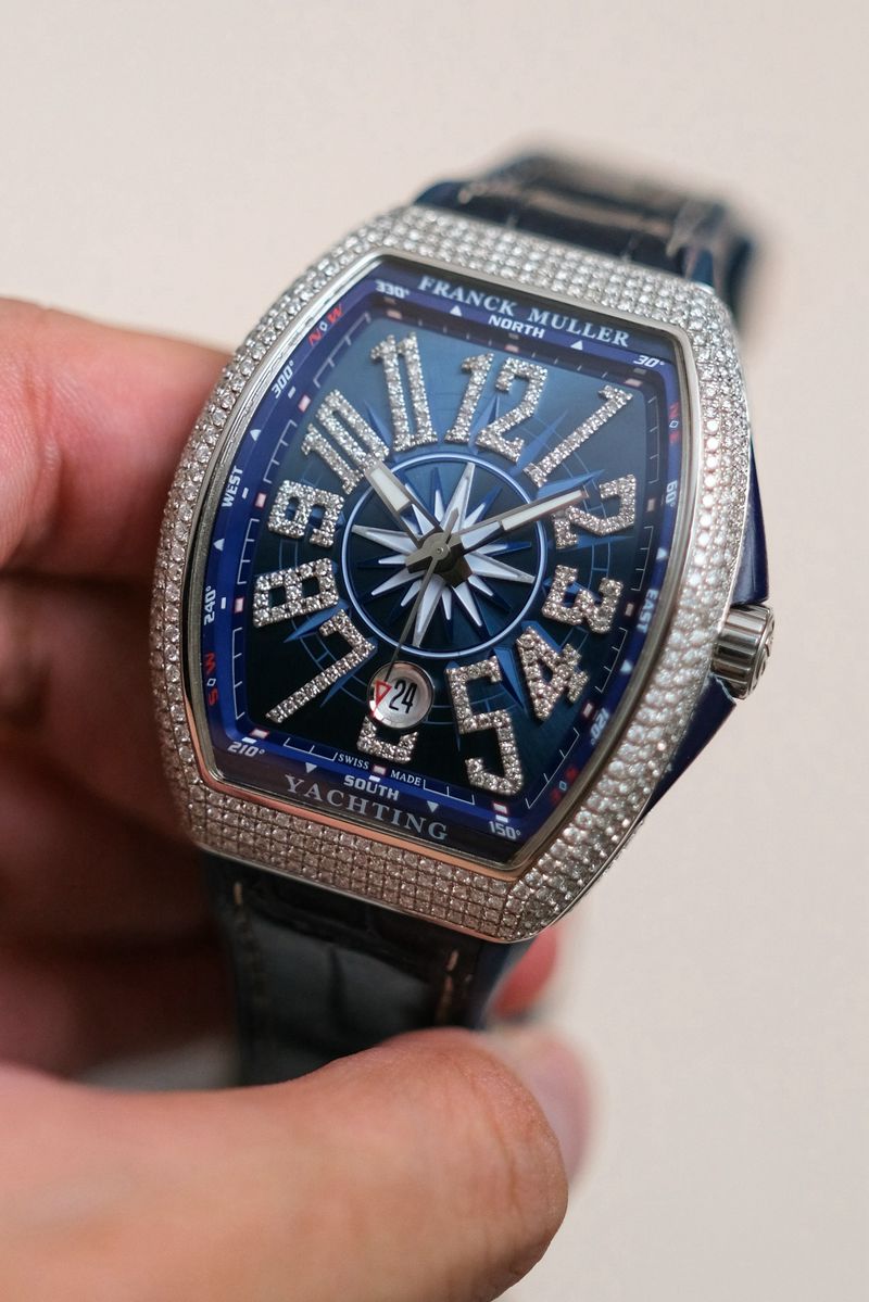 นาฬิกา Franck Muller Vanguard Yachting Blue V41 Full Diamond