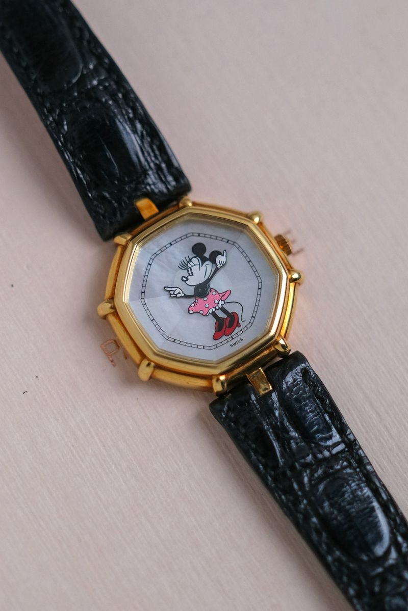 Gerald Genta Disney Minnie Mouse Dial Full 18K Gold MOP (1)