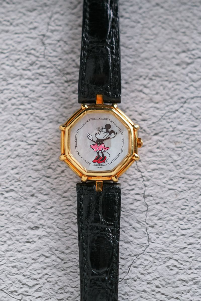 Gerald Genta Disney Minnie Mouse Dial Full 18K Gold MOP (3)