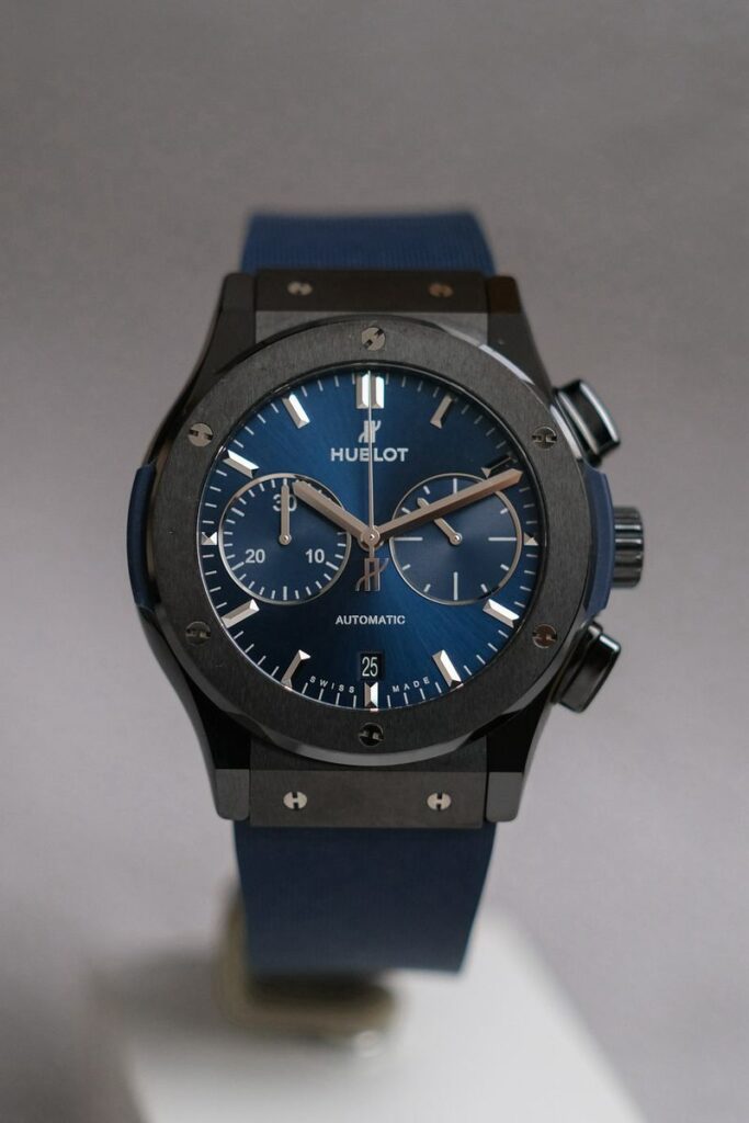 ร้านนาฬิกา Hublot Classic Fusion Ceramic Blue Chronograph 45mm 521.CM.7170