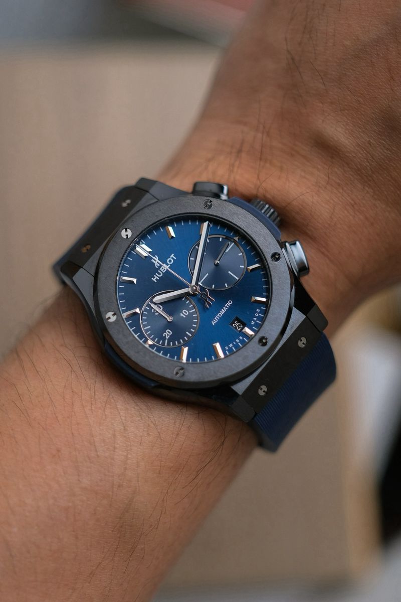 นาฬิกา Hublot Classic Fusion Ceramic Blue Chronograph 45mm 521.CM.7170