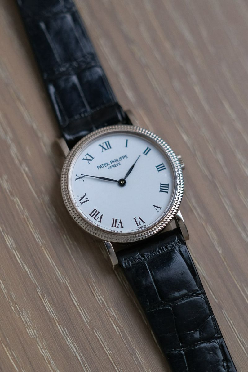 นาฬิกา Patek Philippe Calatrava Ladies 18K White Gold 4809G-001