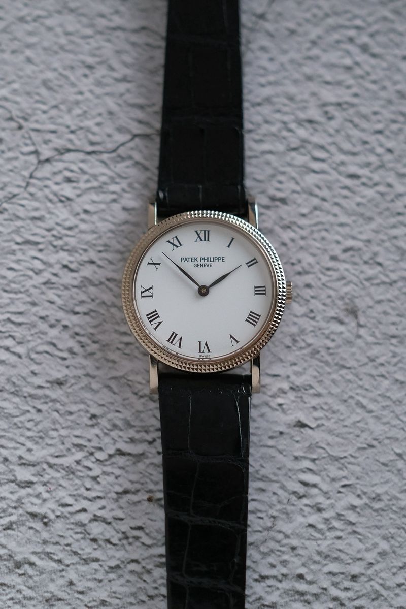รับซื้อนาฬิกา Patek Philippe Calatrava Ladies 18K White Gold 4809G-001