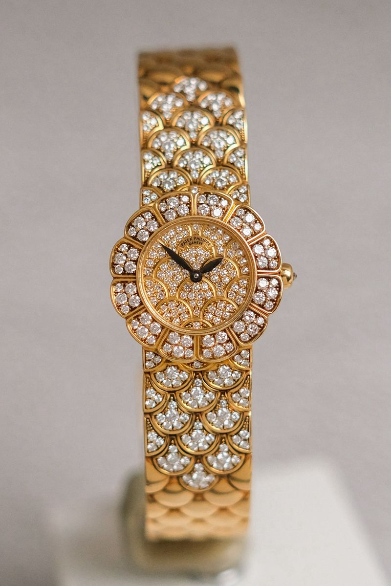 นาฬิกา Patek Philippe Neptune Full Gold Diamond RARE PIECE Ref 48723J-001