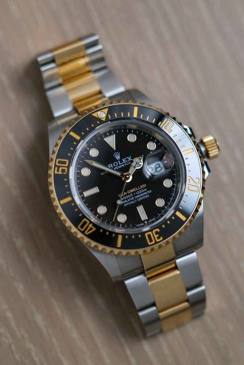 นาฬิกามือสอง Rolex Sea-Dweller Two-Tone Yellow Gold 126603