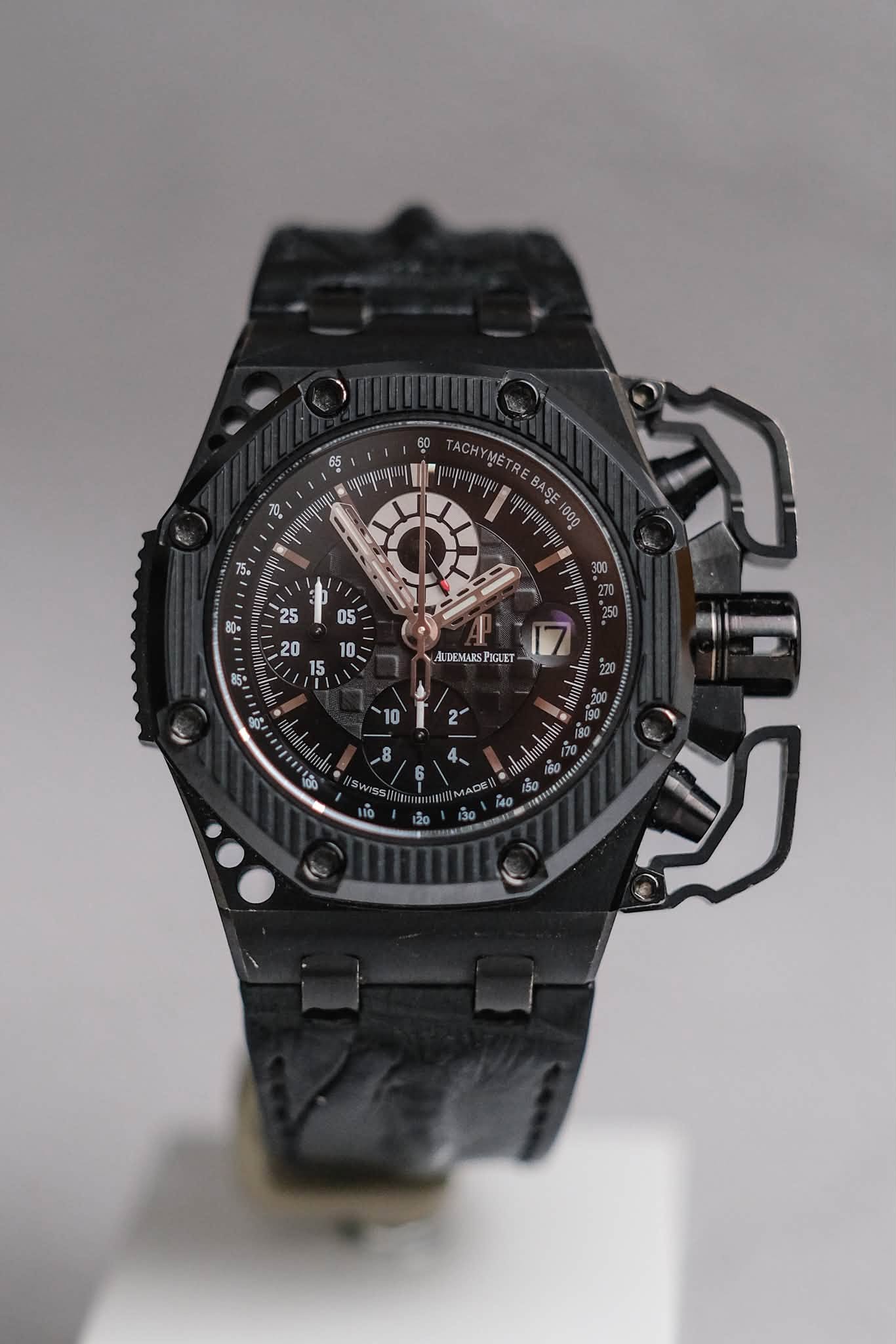 ร้านนาฬิกา Audemars Piguet Royal Oak Offshore Survivor