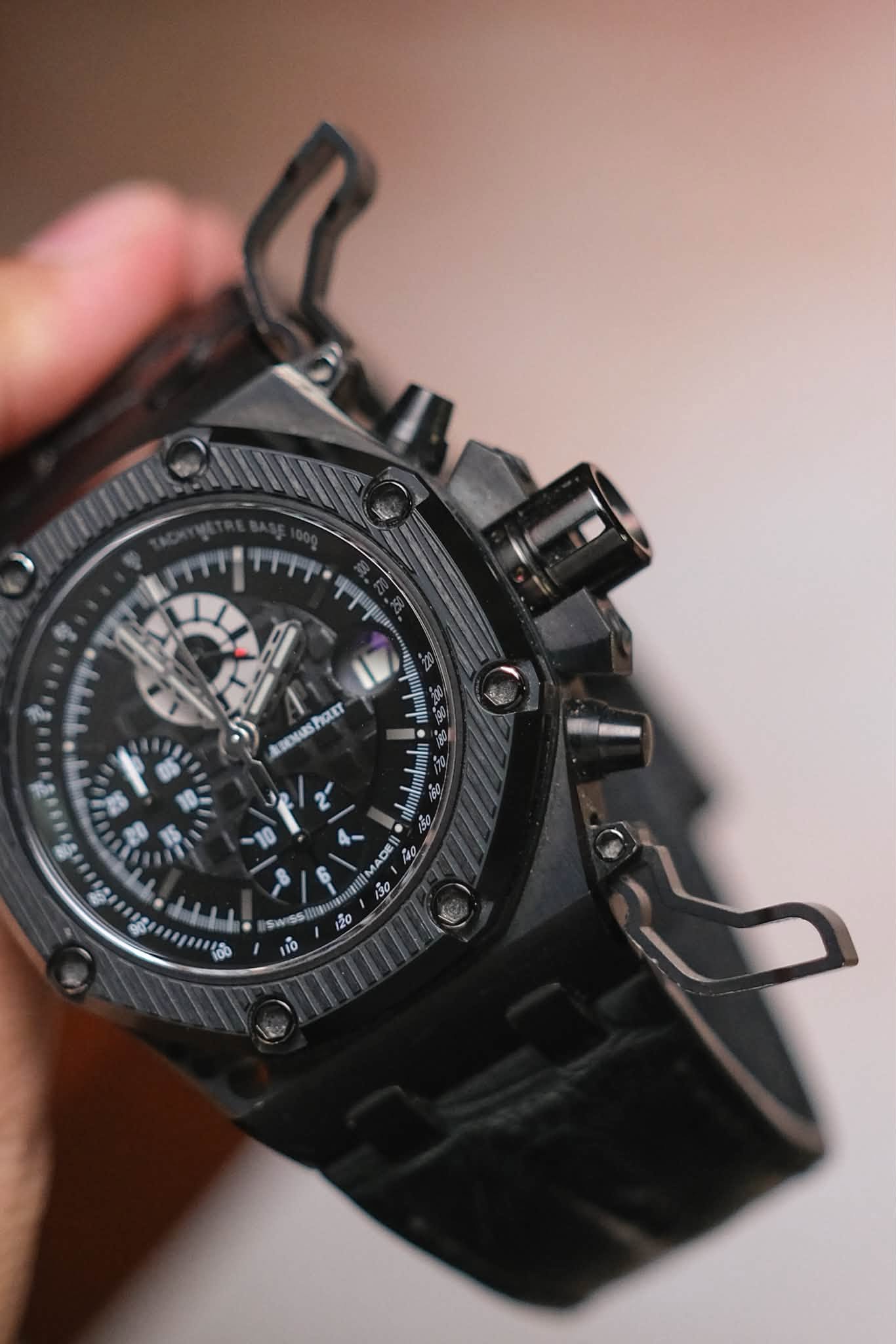 นาฬิกา Audemars Piguet Royal Oak Offshore Survivor