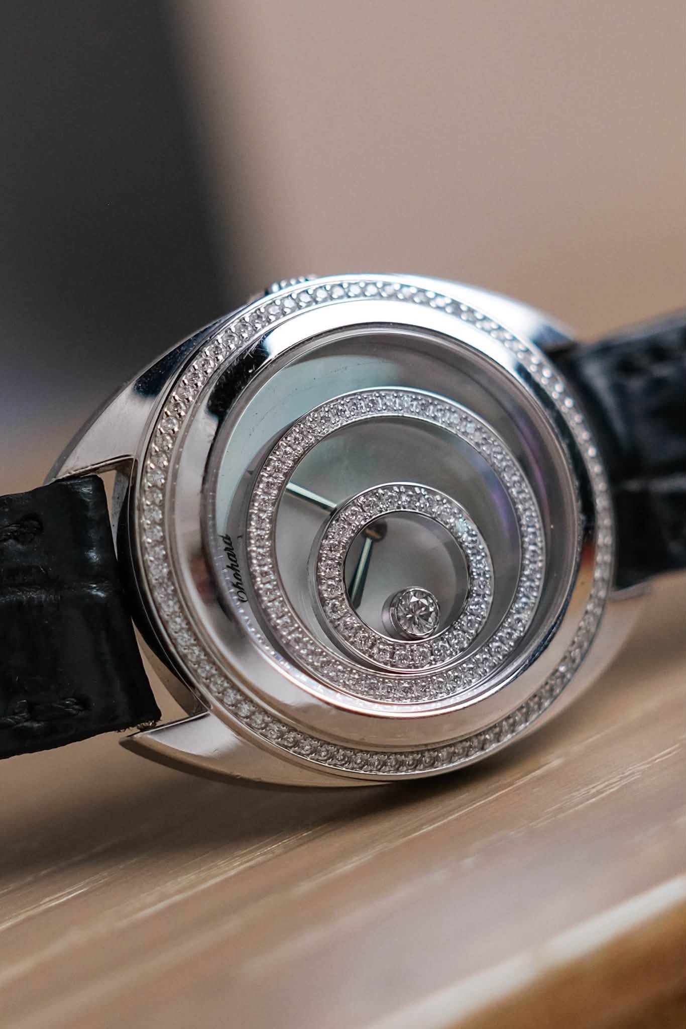 นาฬิกามือสอง Chopard Happy Spirit 18K White Gold Diamond 207082-1001-2
