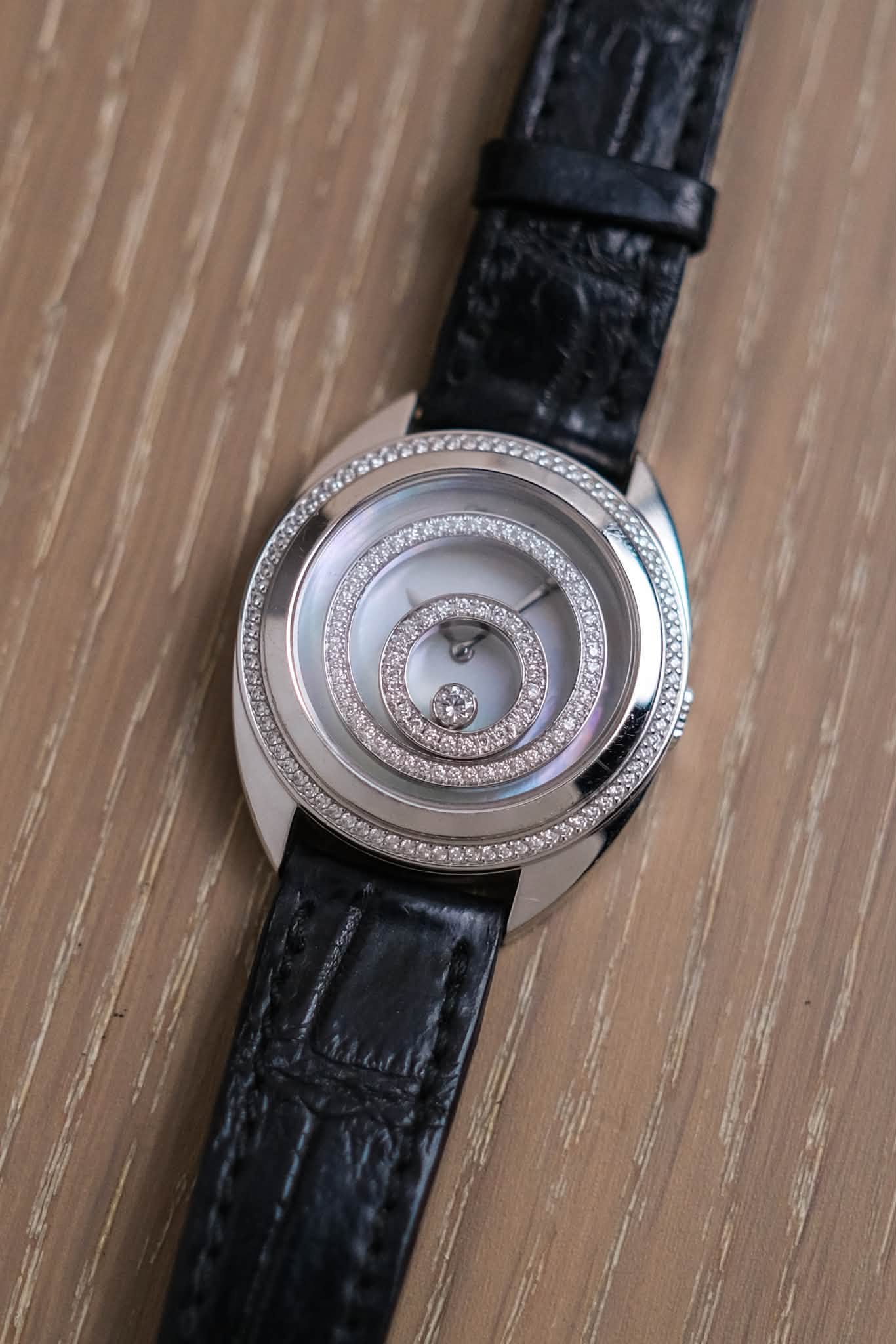 ร้านนาฬิกา Chopard Happy Spirit 18K White Gold Diamond 207082-1001-2