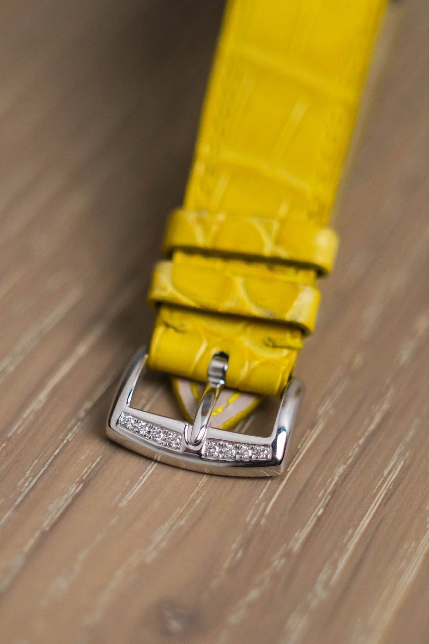 ขายนาฬิกา Franck Muller Long Island 952 QZ 18K White Gold MOP Diamonds ORCHID Limited