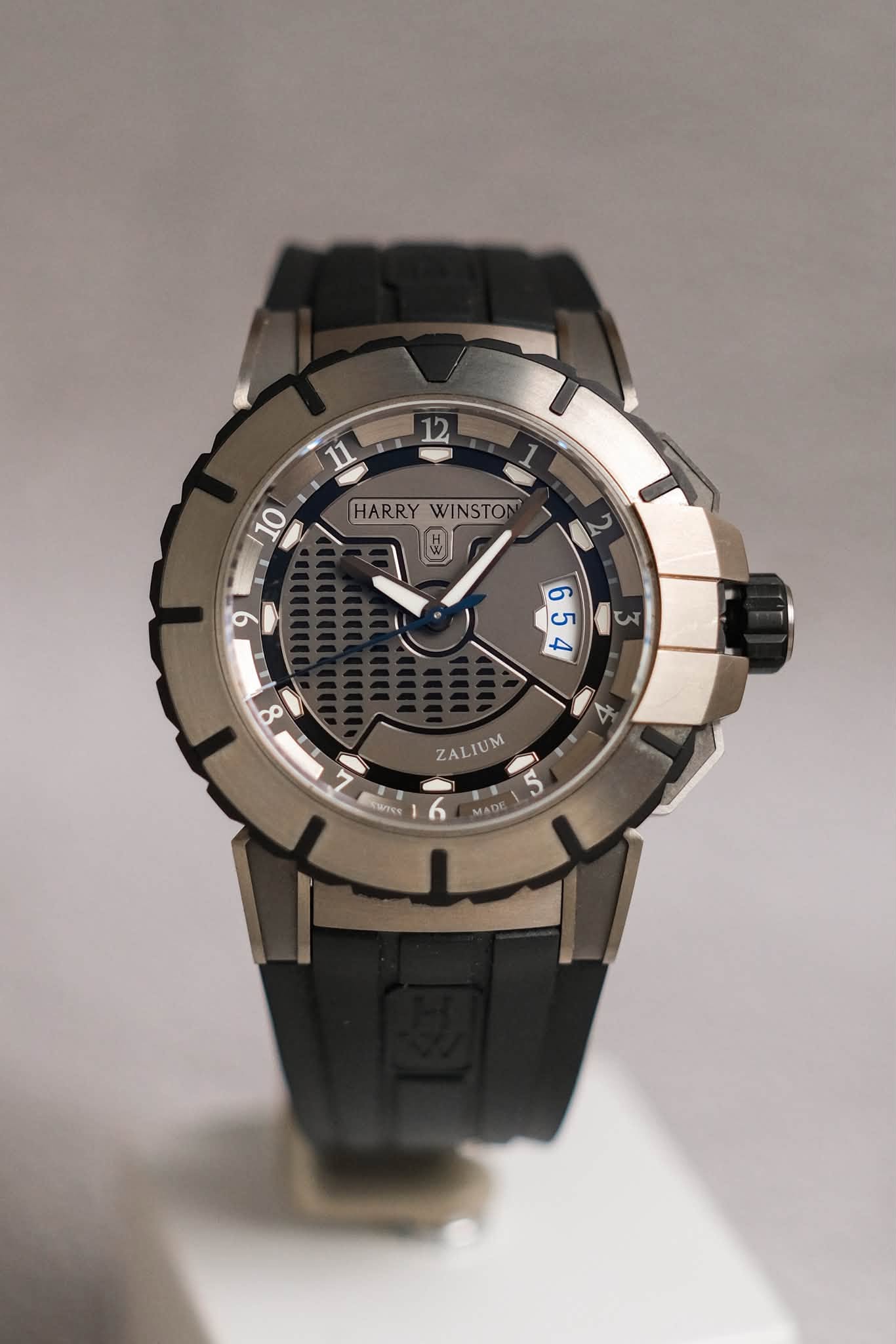 นาฬิกา Harry Winston Ocean Sport Zalium 45mm