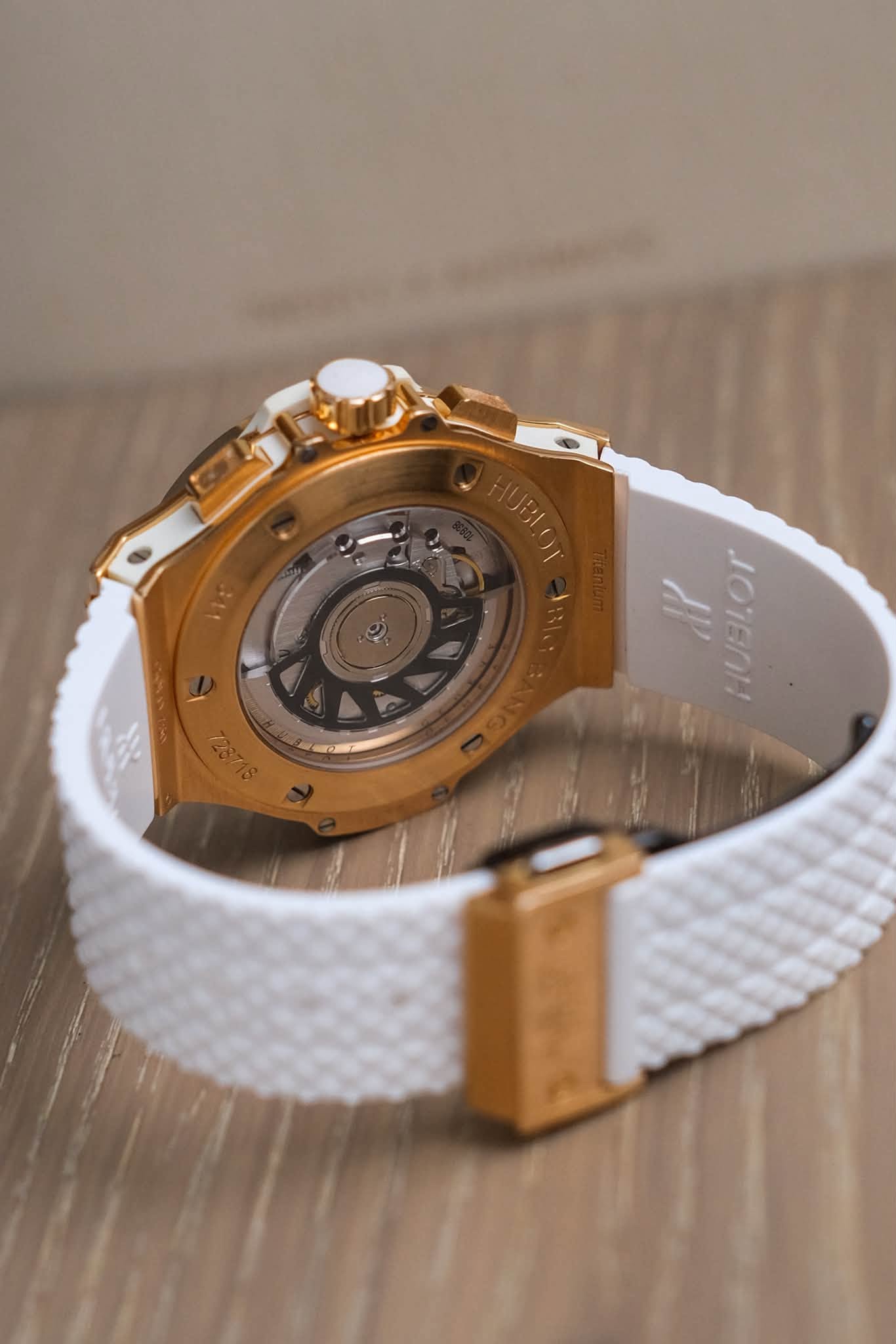นาฬิกา Hublot Big Bang Tutti Frutti 18K Rose Gold 41mm open automatic caseback