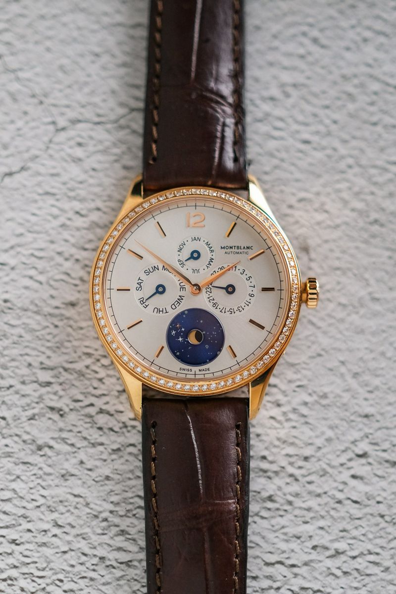 ร้านนาฬิกา Montblanc Heritage Chronométrie Quantième Annuel Vasco da Gama Diamonds Limited Edition 113355