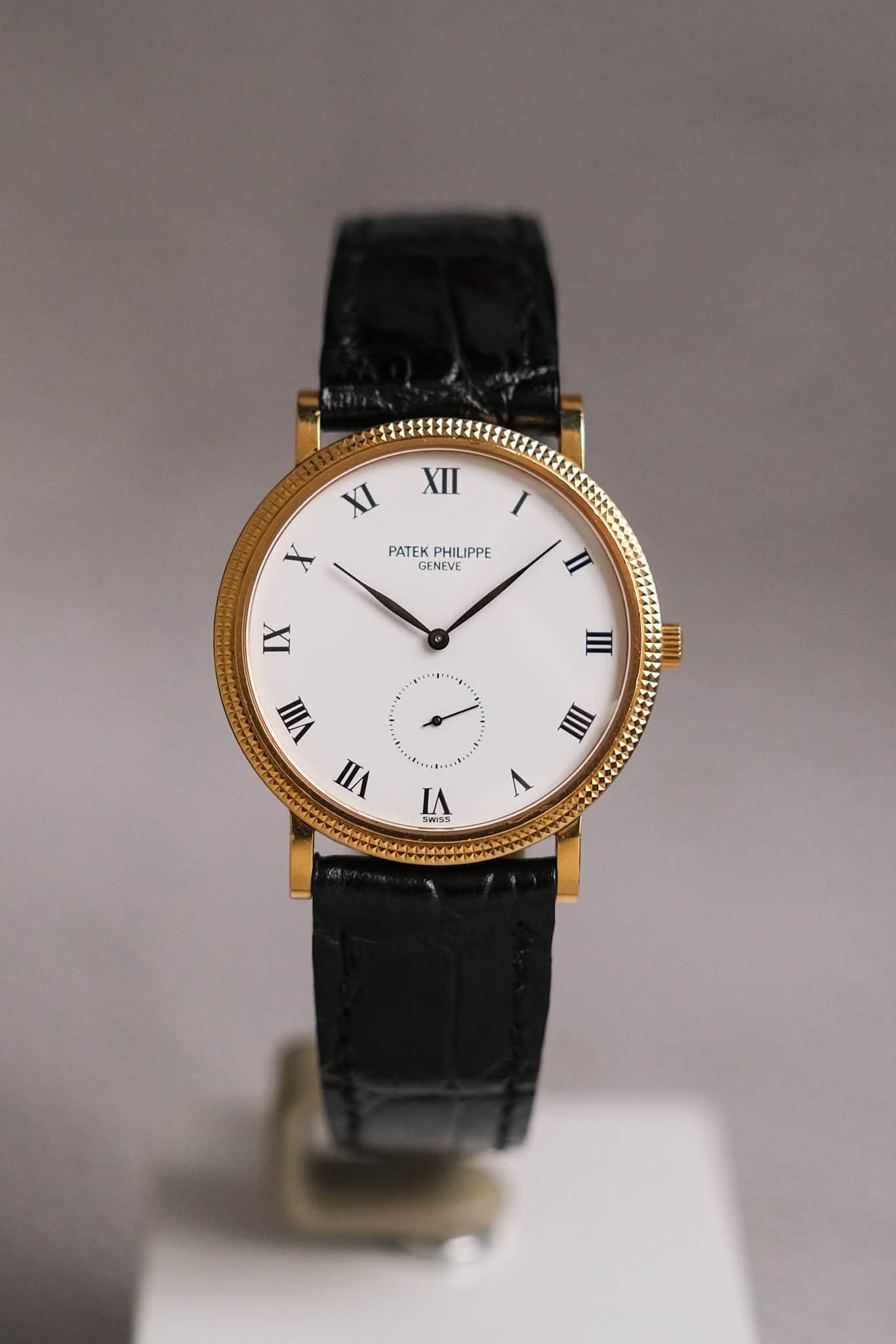 ขายนาฬิกา Patek Philippe Calatrava 18K Yellow Gold 3919J