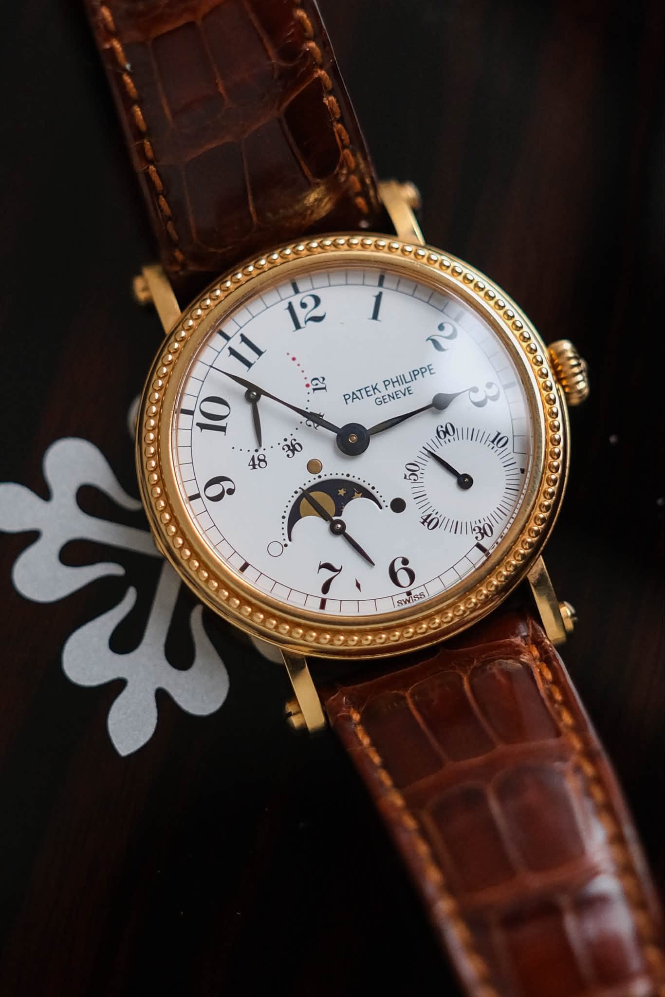 นาฬิกา Patek Philippe Calatrava Power Reserve Moonphase 5015J