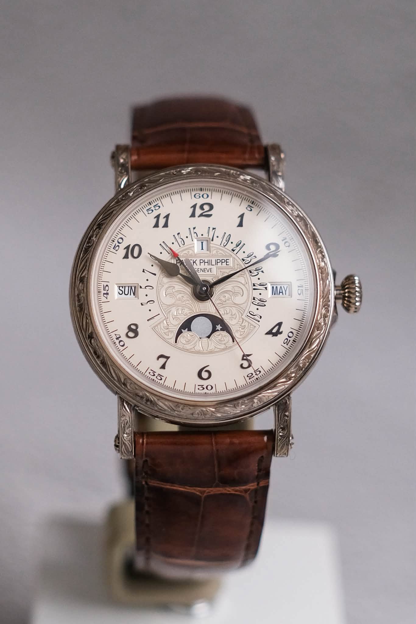 รับซื้อนาฬิกา Patek Philippe Grand Complications Retrograde Perpetual Calendar 18K White Gold 5160500G-001