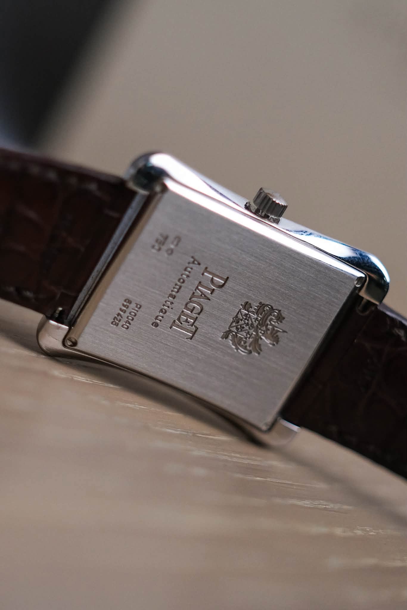 รับซื้อนาฬิกา Piaget Emperador 18K White Gold P10040 G0A29518 solid backcase