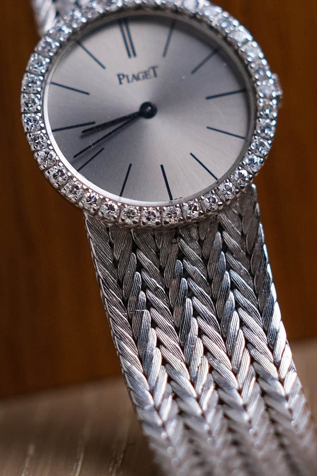 ร้านนาฬิกา Piaget Vintage 18K White Gold Diamond Bracelet Watch 924