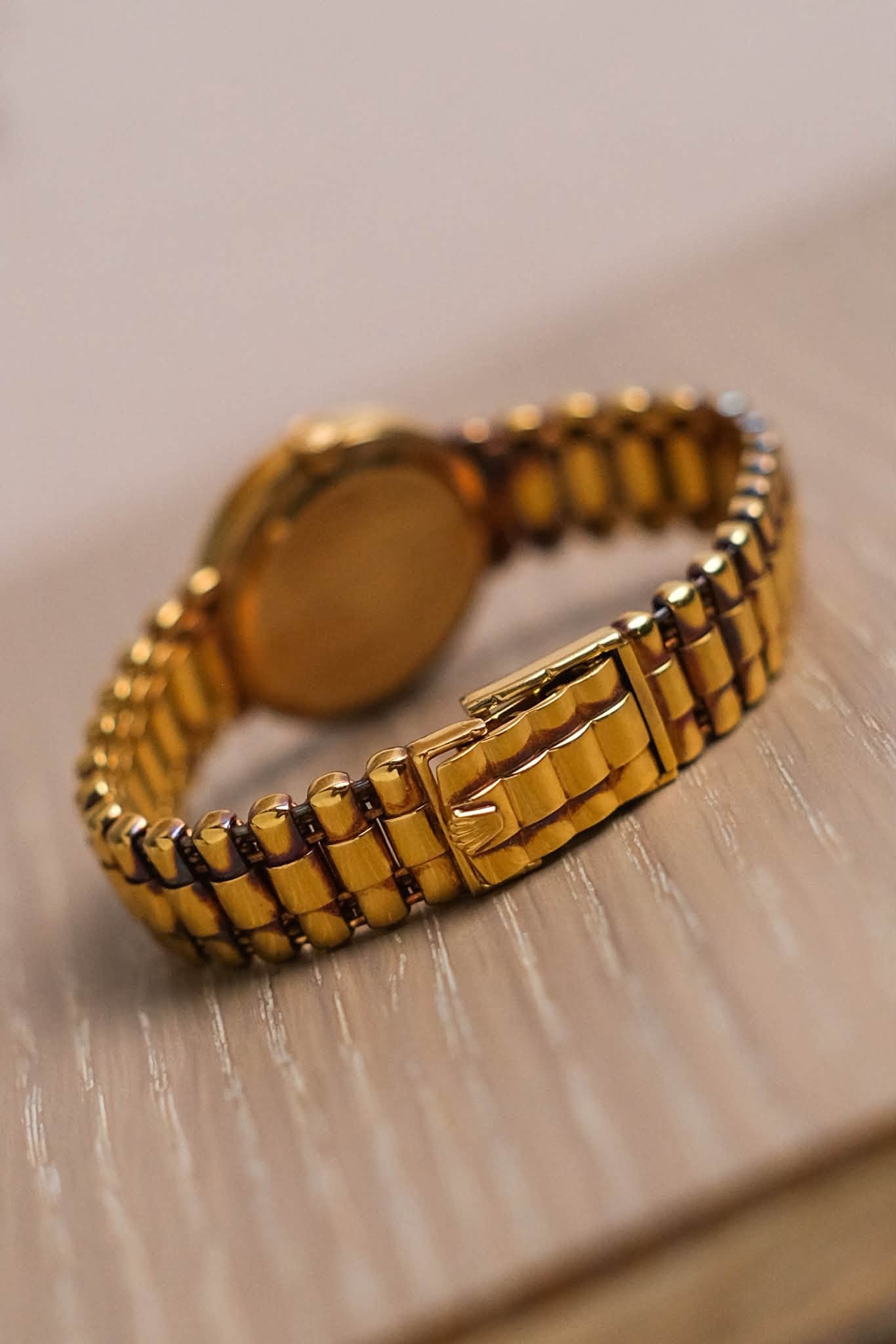นาฬิกามือสอง Rolex Cellini 18K Yellow Gold Mother of Pearl Diamond 5161