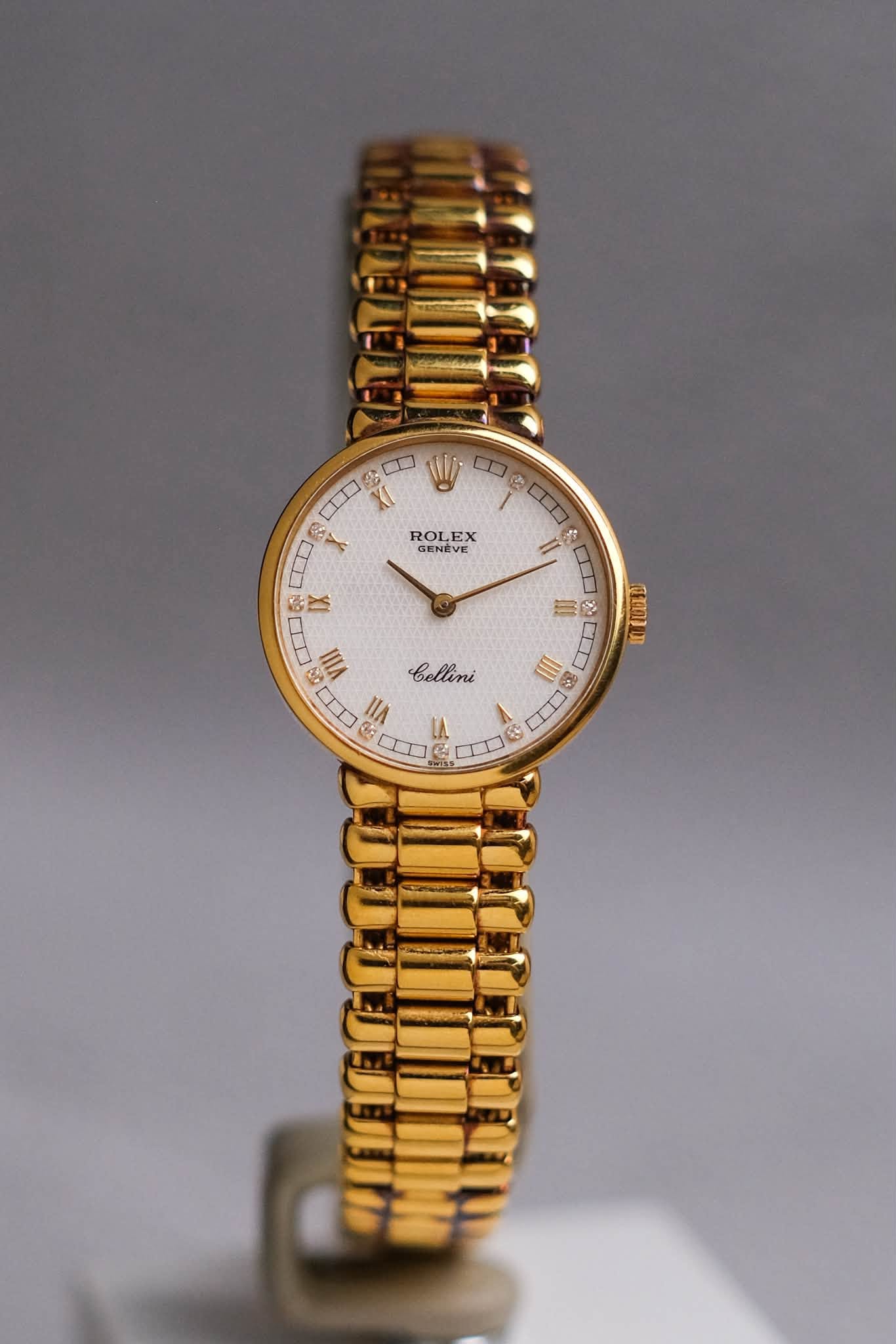 ร้านนาฬิกา Rolex Cellini 18K Yellow Gold Mother of Pearl Diamond 5161