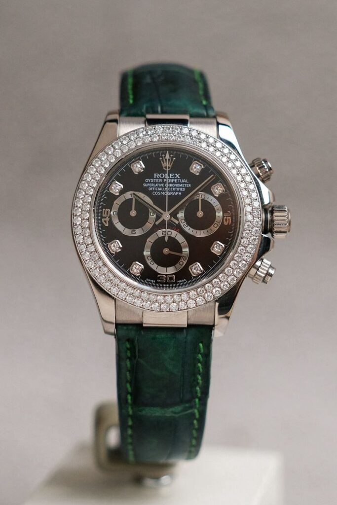นาฬิกา Rolex Cosmograph Daytona 18K White Gold Diamond Bezel