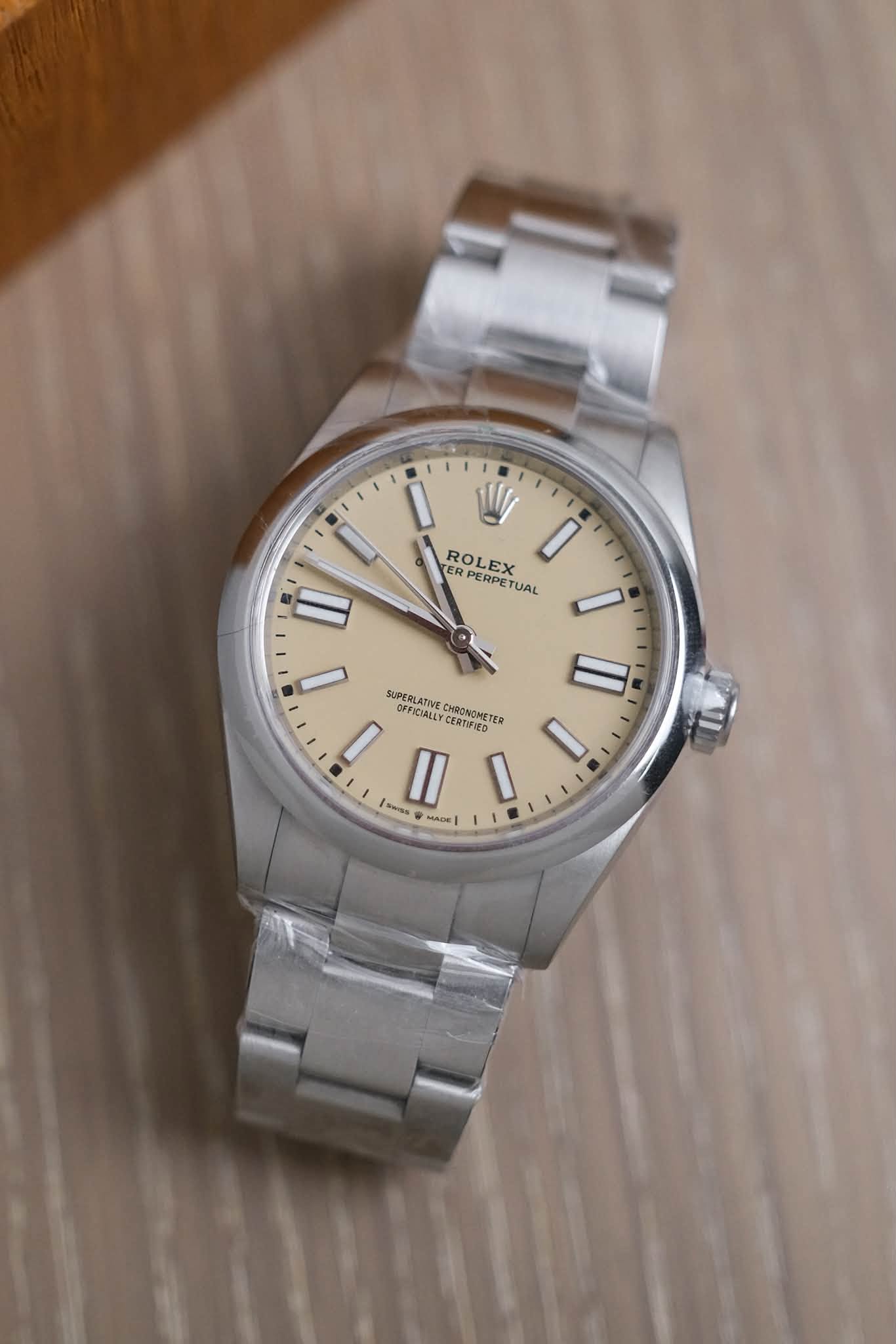 Rolex Oyster Perpetual 41 Beige Dial 134300 (1)