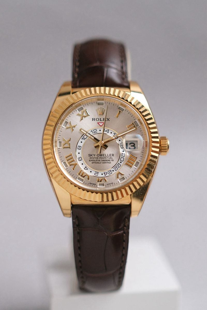 ร้านนาฬิกา Rolex Sky Dweller 18K Gold 326138
