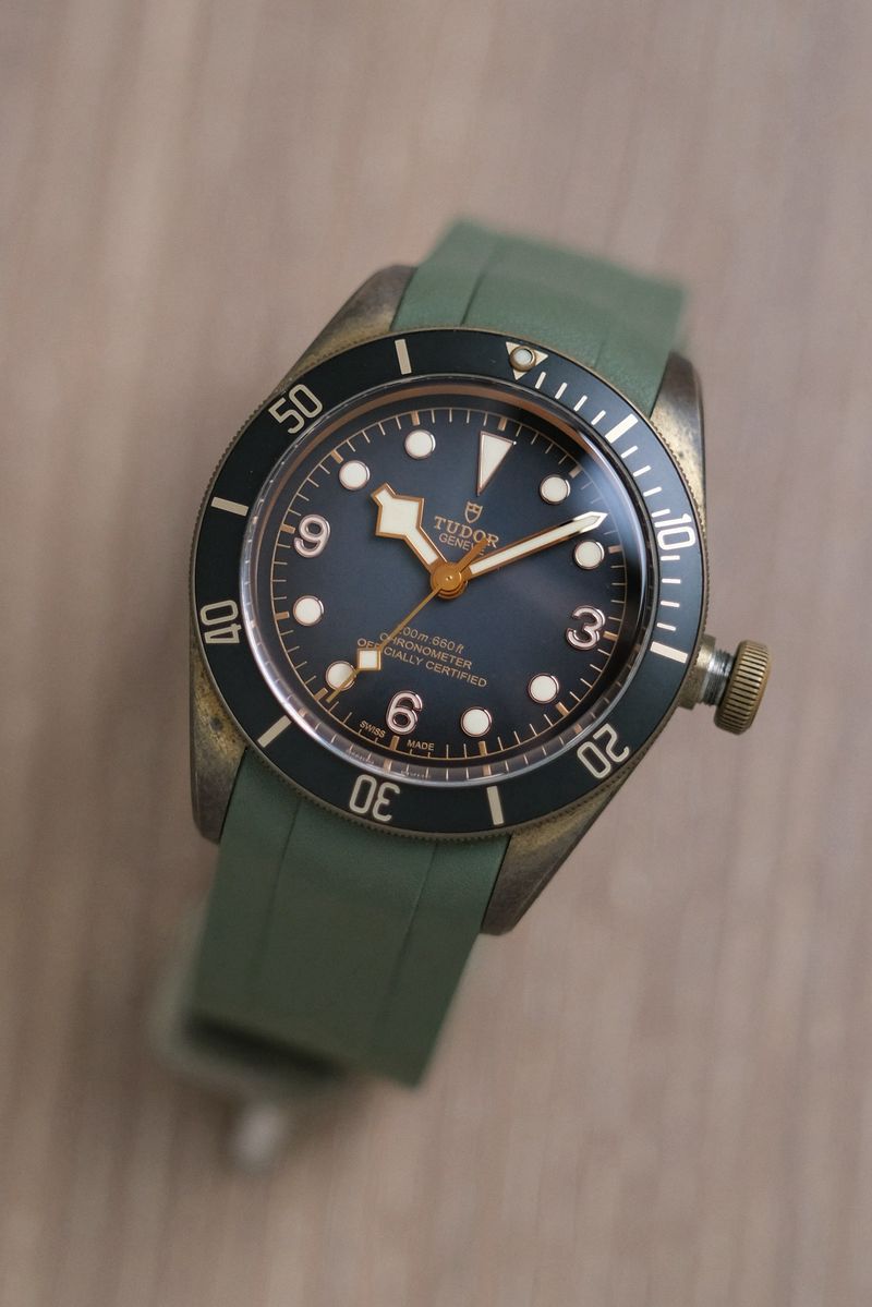นาฬิกา Tudor Black Bay Bronze Slate Grey M79250BA-0002