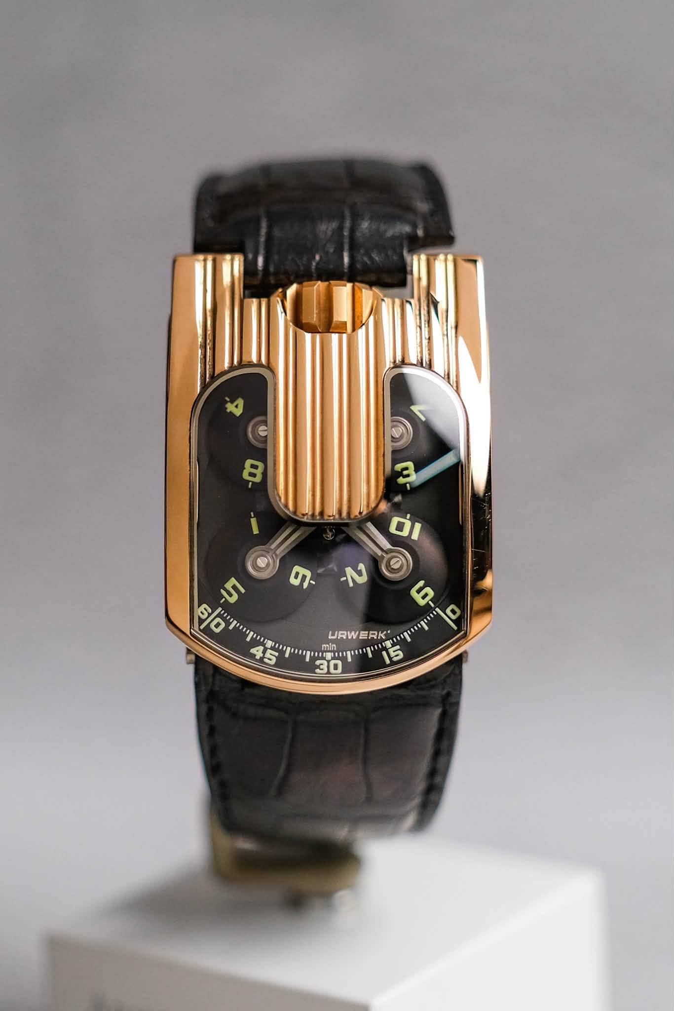 รับซื้อนาฬิกา URWERK UR-103.09 18K Rose Gold
