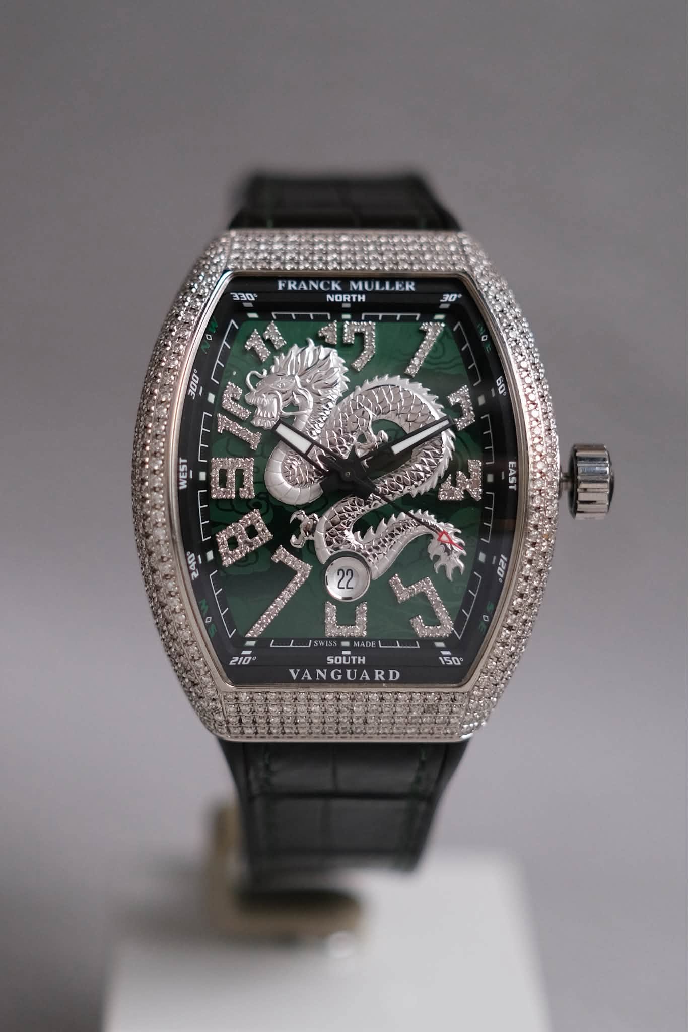 รับซื้อนาฬิกา Franck Muller Vanguard V45 Full Diamond Dragon King Limited Edition 188 V 45 SC DT AC NR