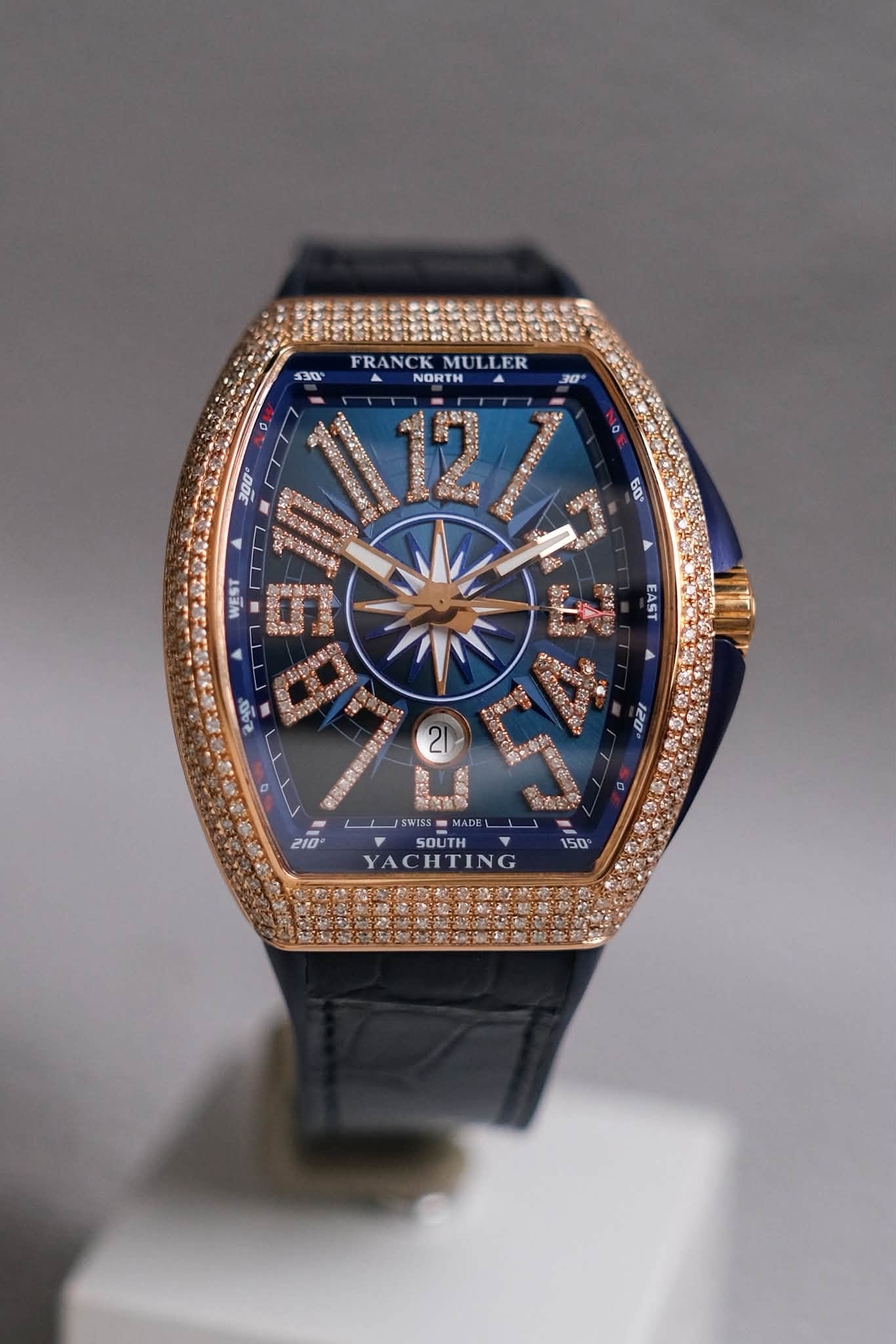 รับซื้อนาฬิกา Franck Muller Vanguard Yachting Blue V45 Diamond 18K Rose Gold