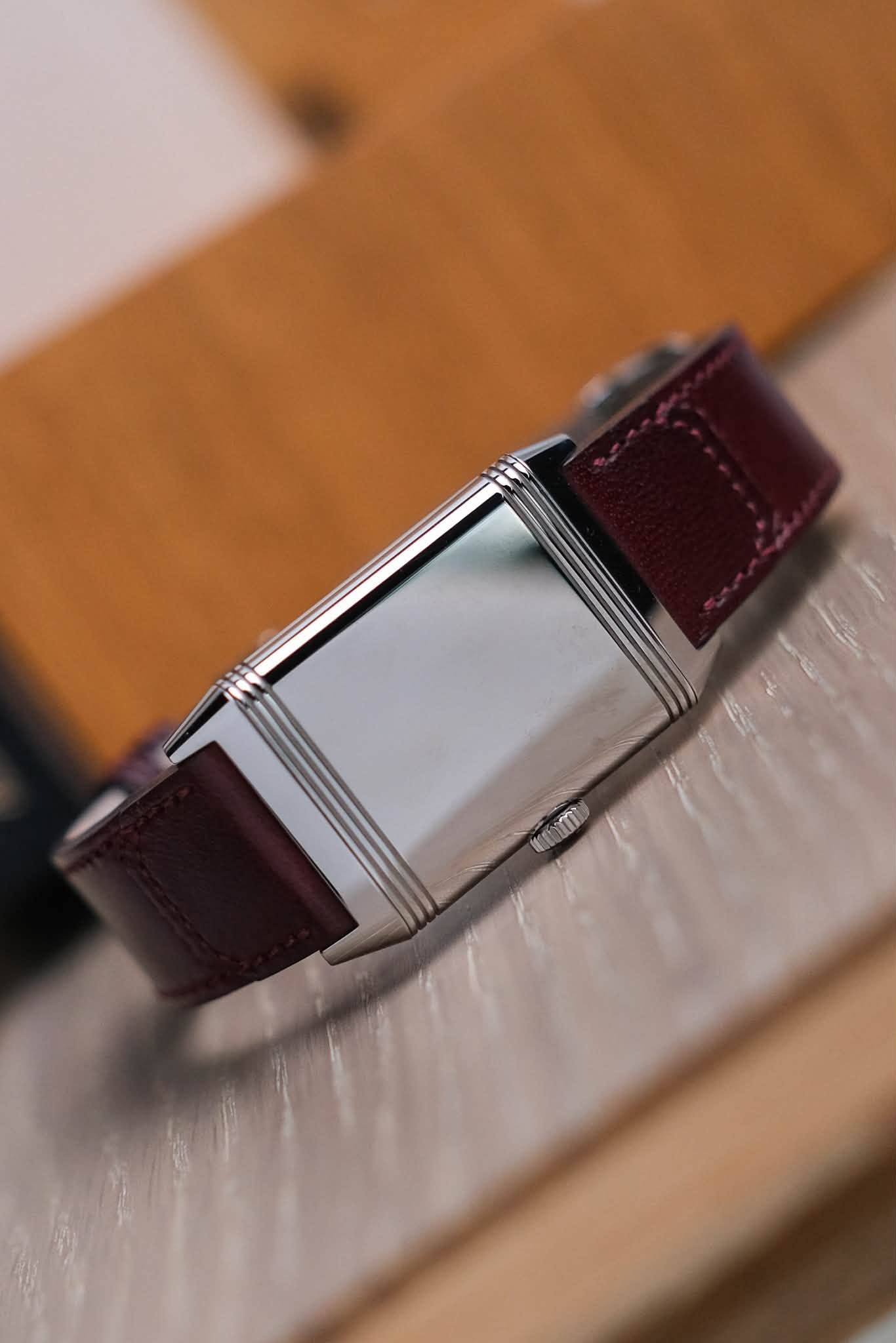 ร้านนาฬิกา Jaeger-LeCoultre Reverso Tribute Monoface Small Seconds Burgundy Q397846J