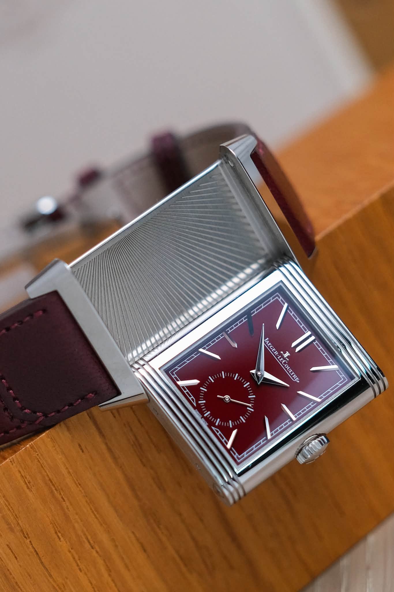 ขายนาฬิกา Jaeger-LeCoultre Reverso Tribute Monoface Small Seconds Burgundy Q397846J