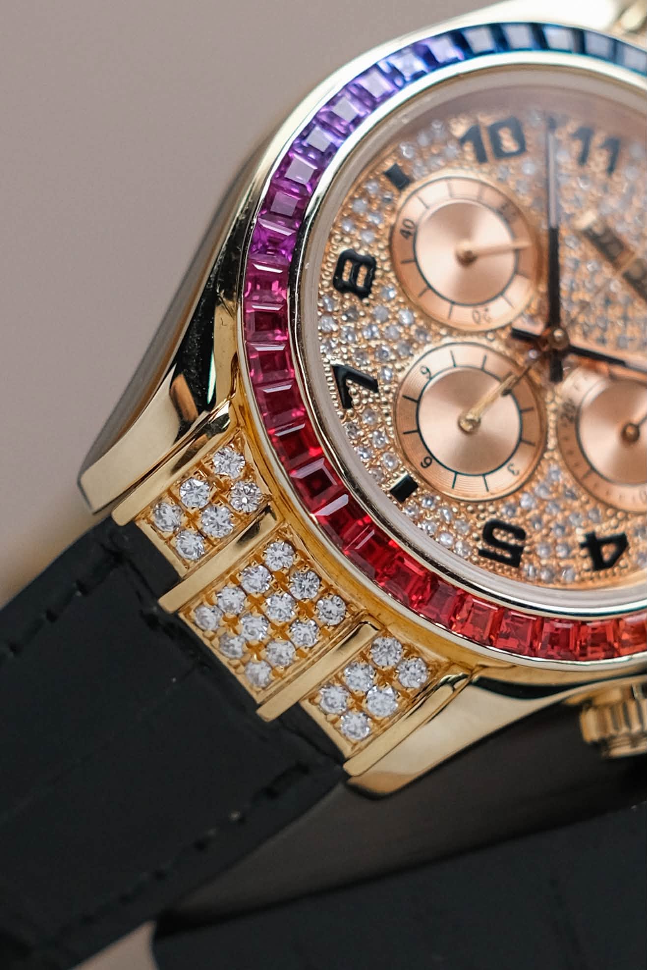 ขายนาฬิกา Rolex Daytona 18K Yellow Gold Rainbow Diamond After Setting