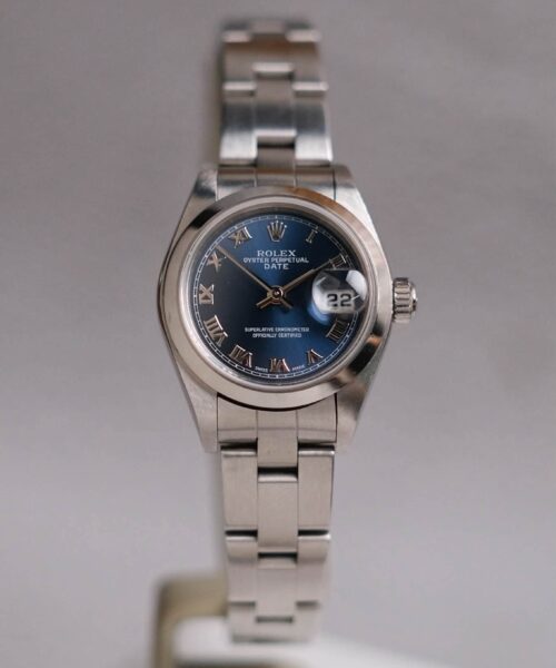 รับซื้อนาฬิกา Rolex Oyster Perpetual Date 26 Blue Dial 79160