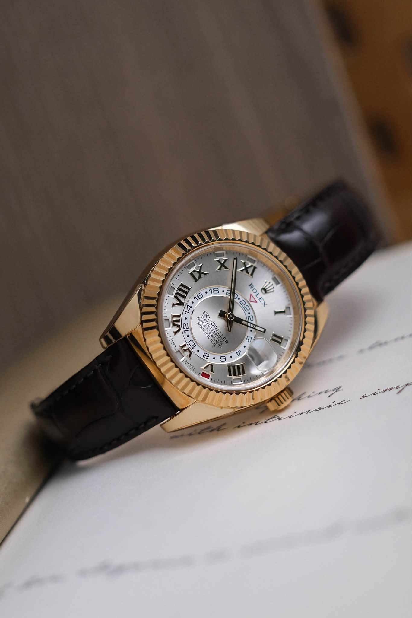 นาฬิกา Rolex Sky-Dweller 18K Gold 326138