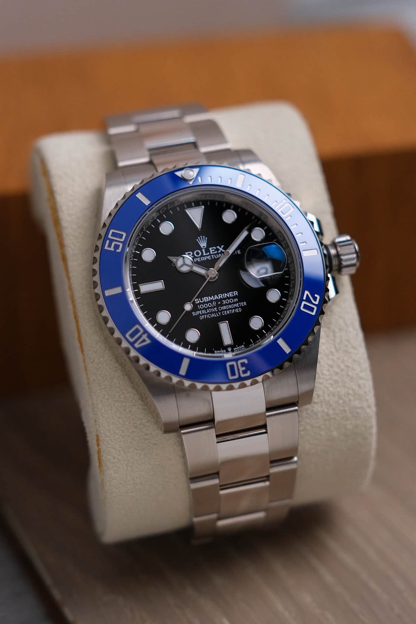นาฬิกามือสอง Rolex Submariner Date Cookie Monster 18K White Gold 126619LB