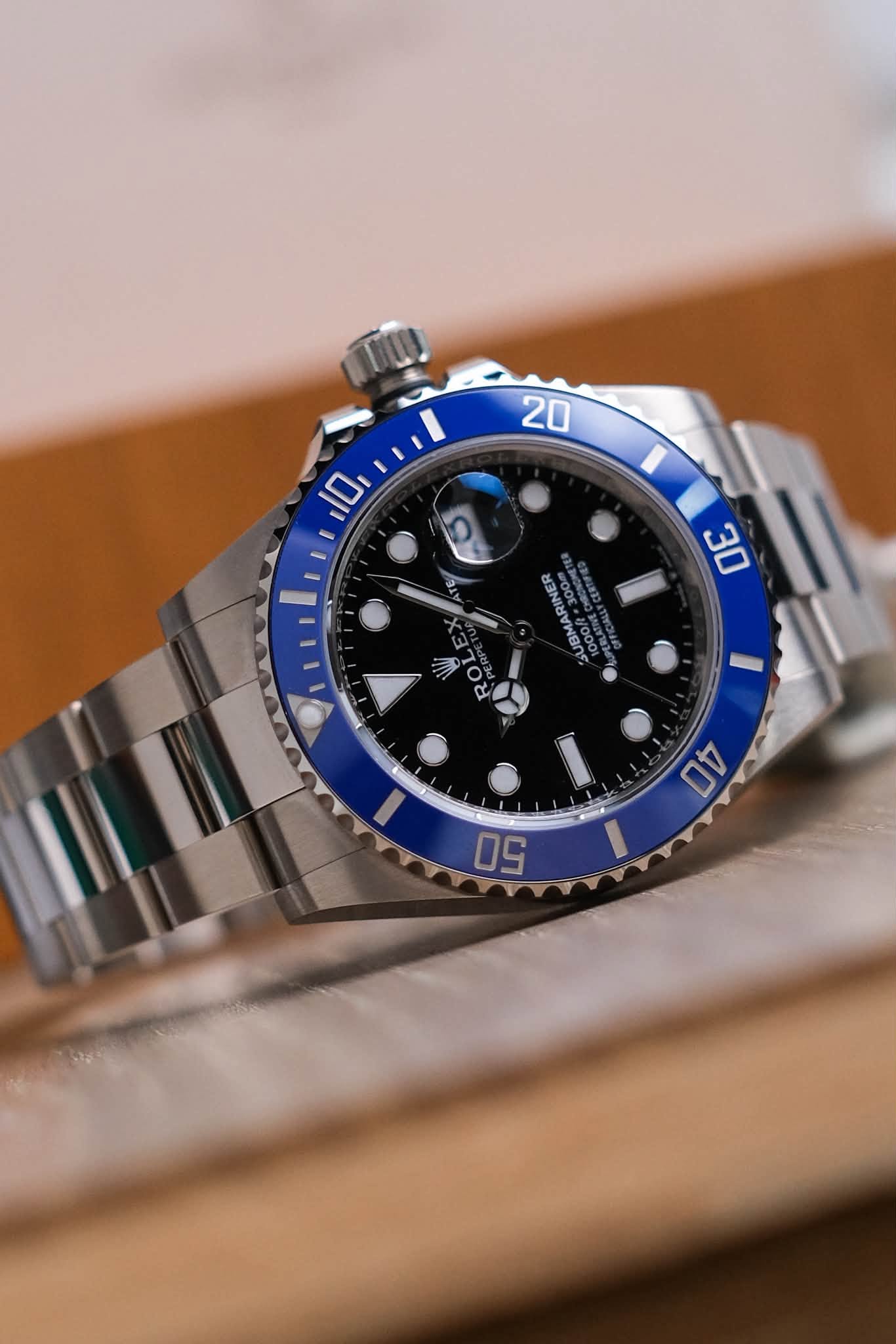 รับซื้อนาฬิกา Rolex Submariner Date Cookie Monster 18K White Gold 126619LB