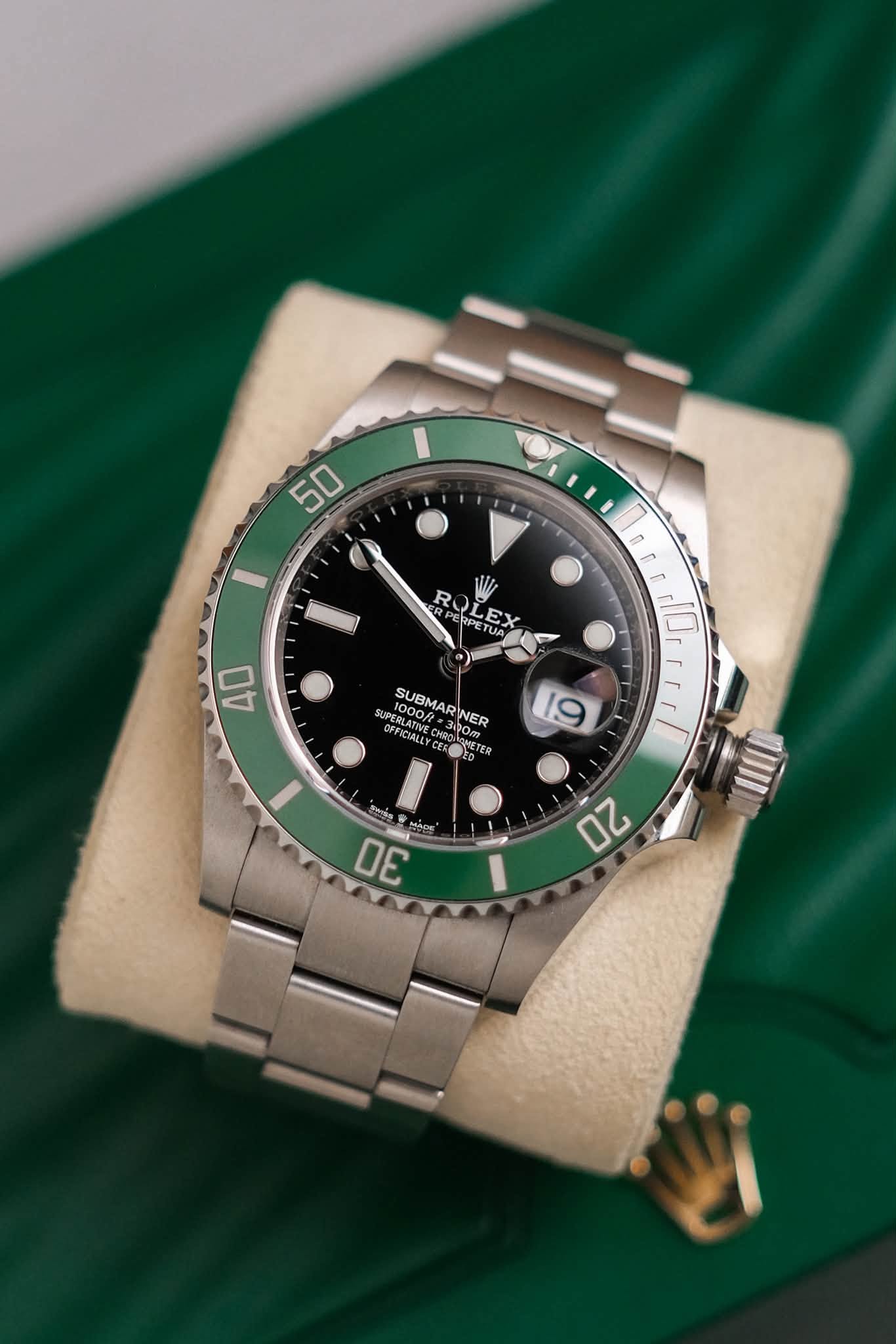 Rolex Submariner Date “Starbucks” Oystersteel 126610LV-0002 (2)
