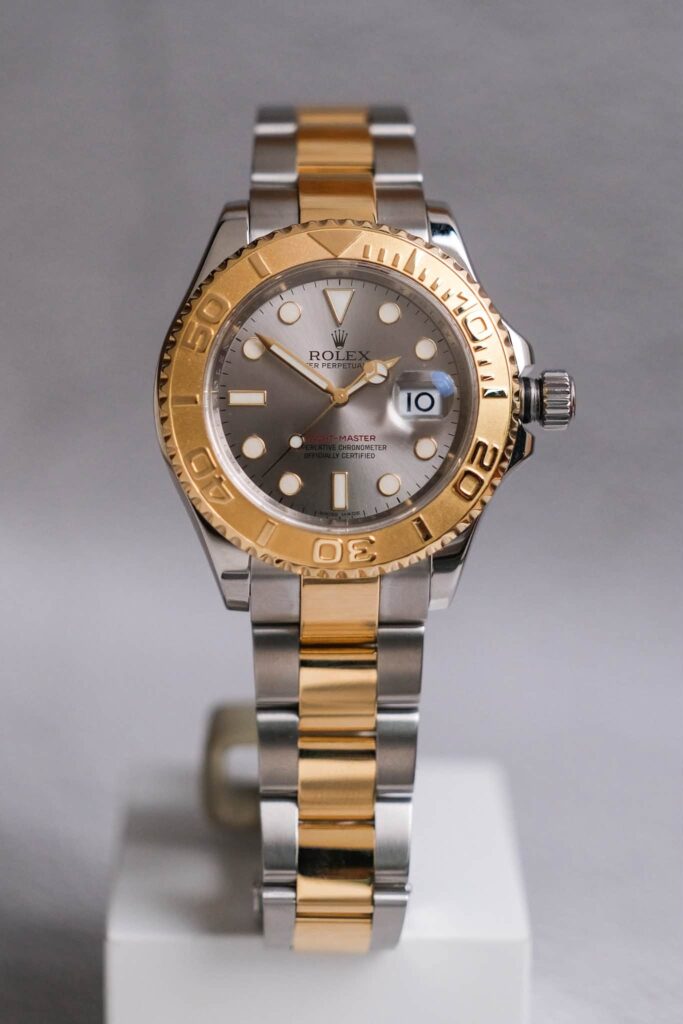 รับซื้อนาฬิกา Rolex Yacht-Master 40 Steel & 18K Yellow Gold 16623