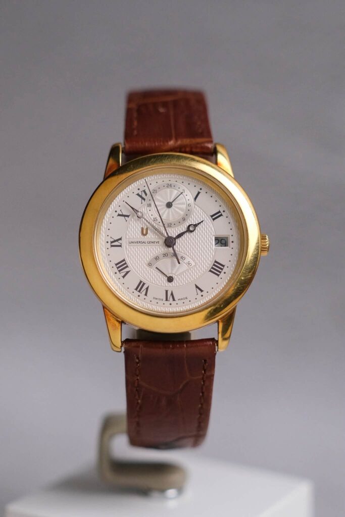 ร้านนาฬิกา Universal Genève Guilloché Power Reserve 18k Yellow Gold