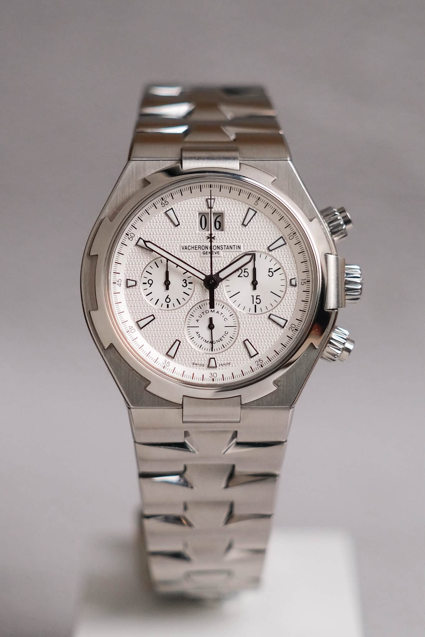 ร้านนาฬิกา Vacheron Constantin Overseas Chronograph 49150B01A-9097
